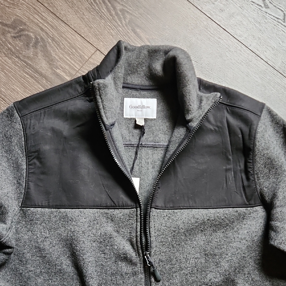 Goodfellow & Co Men's Gray and Black Sweater